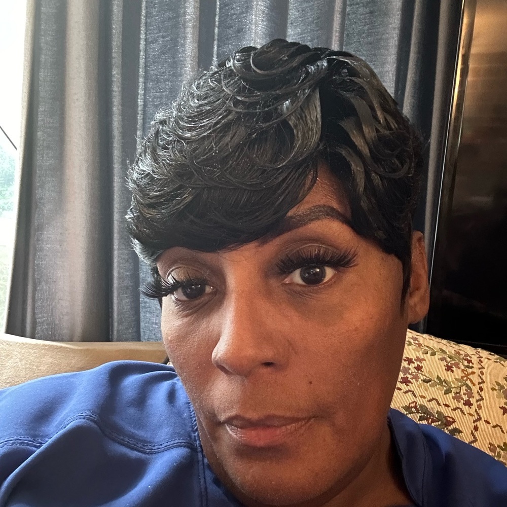 Meet your Posher, Sherry